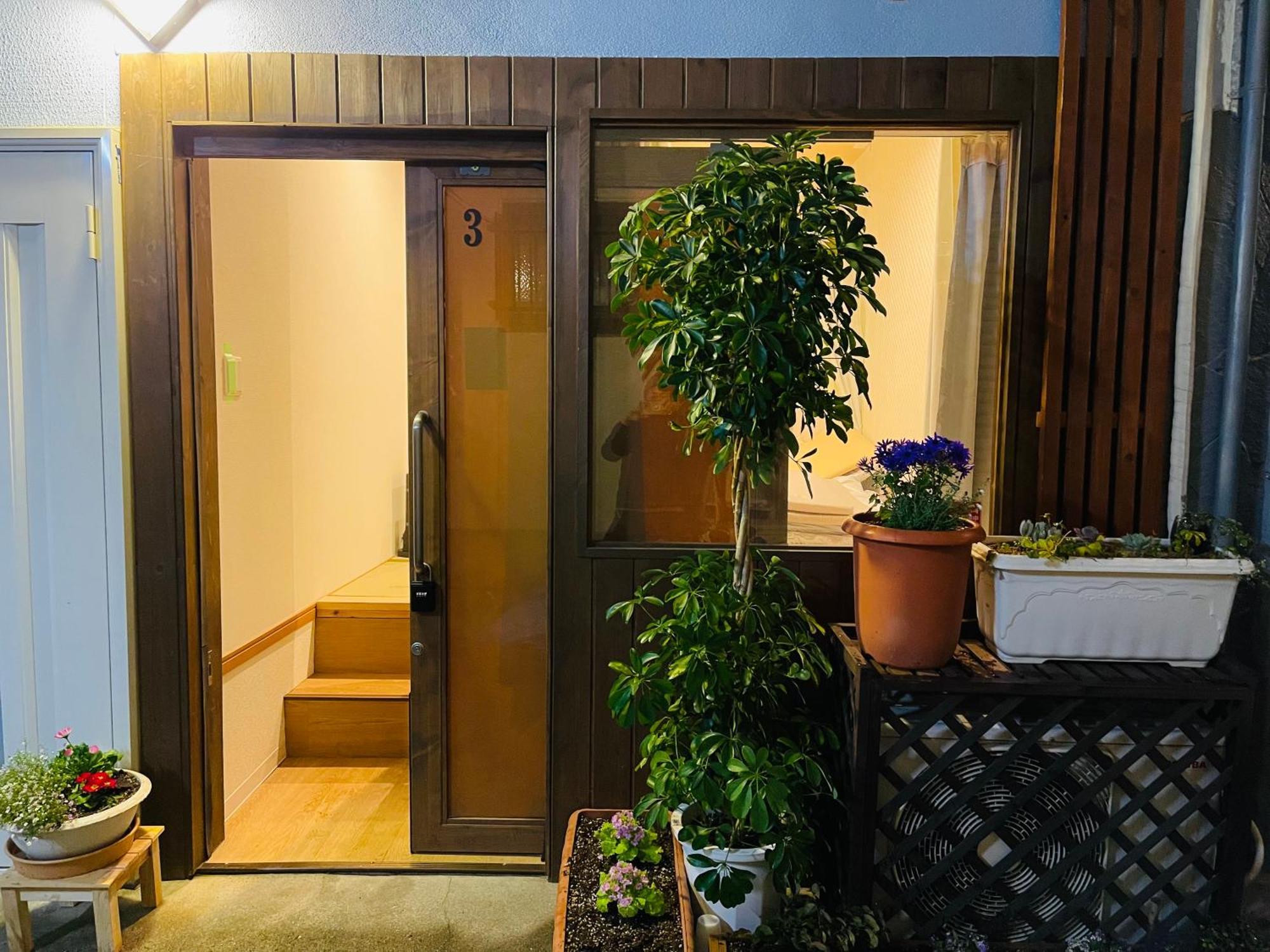 難波心斎橋10 Minutes民宿3号室 Villa Osaka Exteriör bild